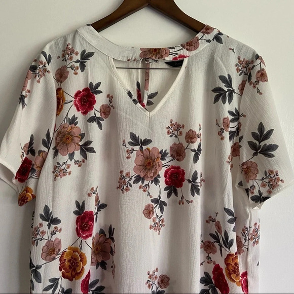 Blouse Choker Cut Out Top Short Sleeve Floral V-Neck Blouse XL - Picture 5 of 10